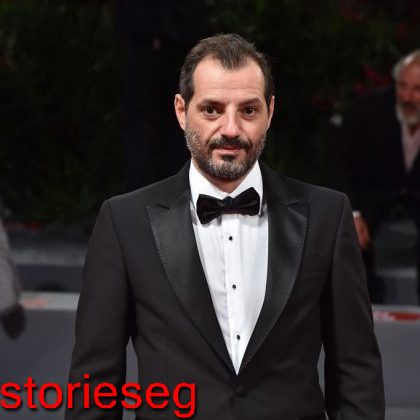الفنان عادل كرم بطل مسلسل دور العمر